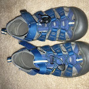 KEEN  NEWPORT H2 Big Kids Blue Sandals, Size 3